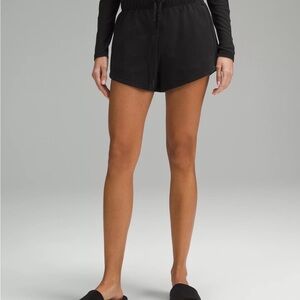 Lululemon Women’s Inner Glow High-Rise Short 3"